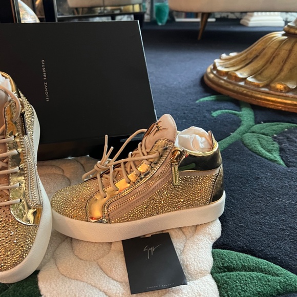 Giuseppe Zanotti shoes - Picture 2 of 5